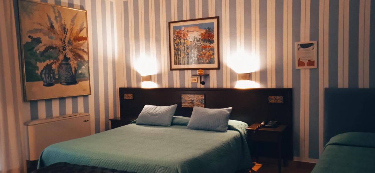 Hotel Plaza カルタニッセッタ エクステリア 写真