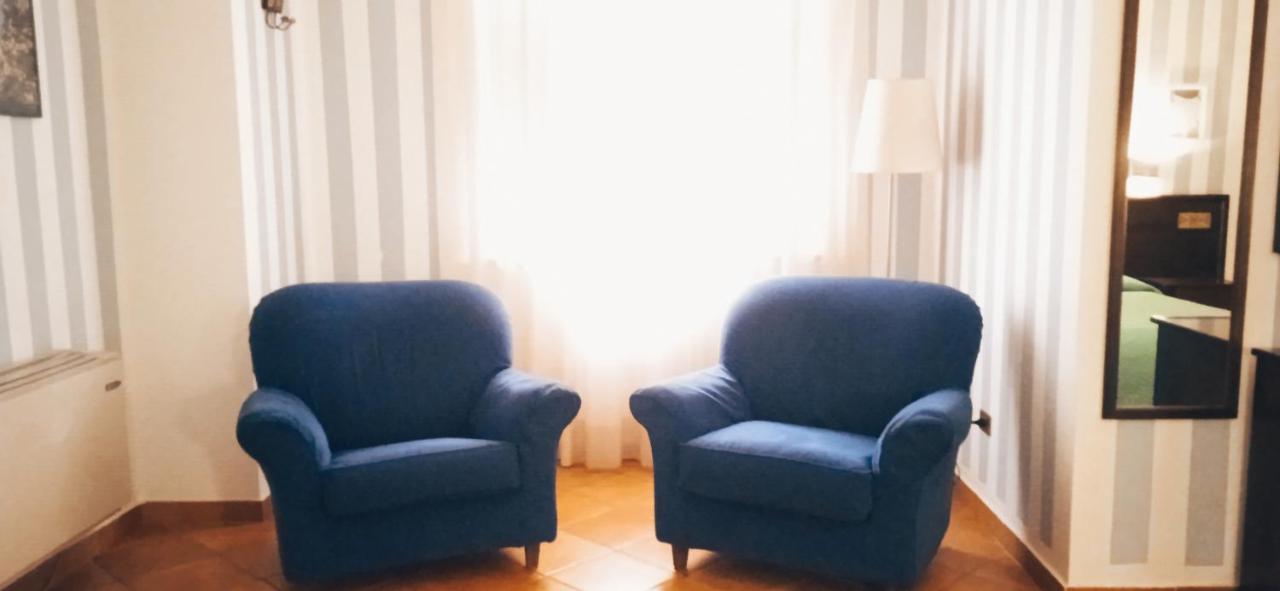 Hotel Plaza カルタニッセッタ エクステリア 写真