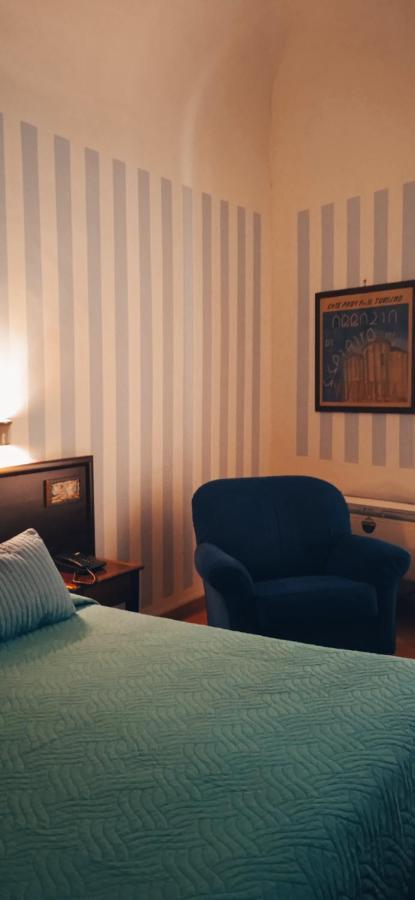 Hotel Plaza カルタニッセッタ エクステリア 写真